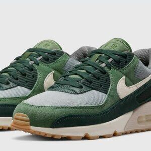 Nike Air Max 90 Premium - Size 11